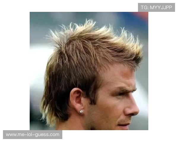 足球球星专属理发师揭秘 揭开顶级球员背后的发型秘密